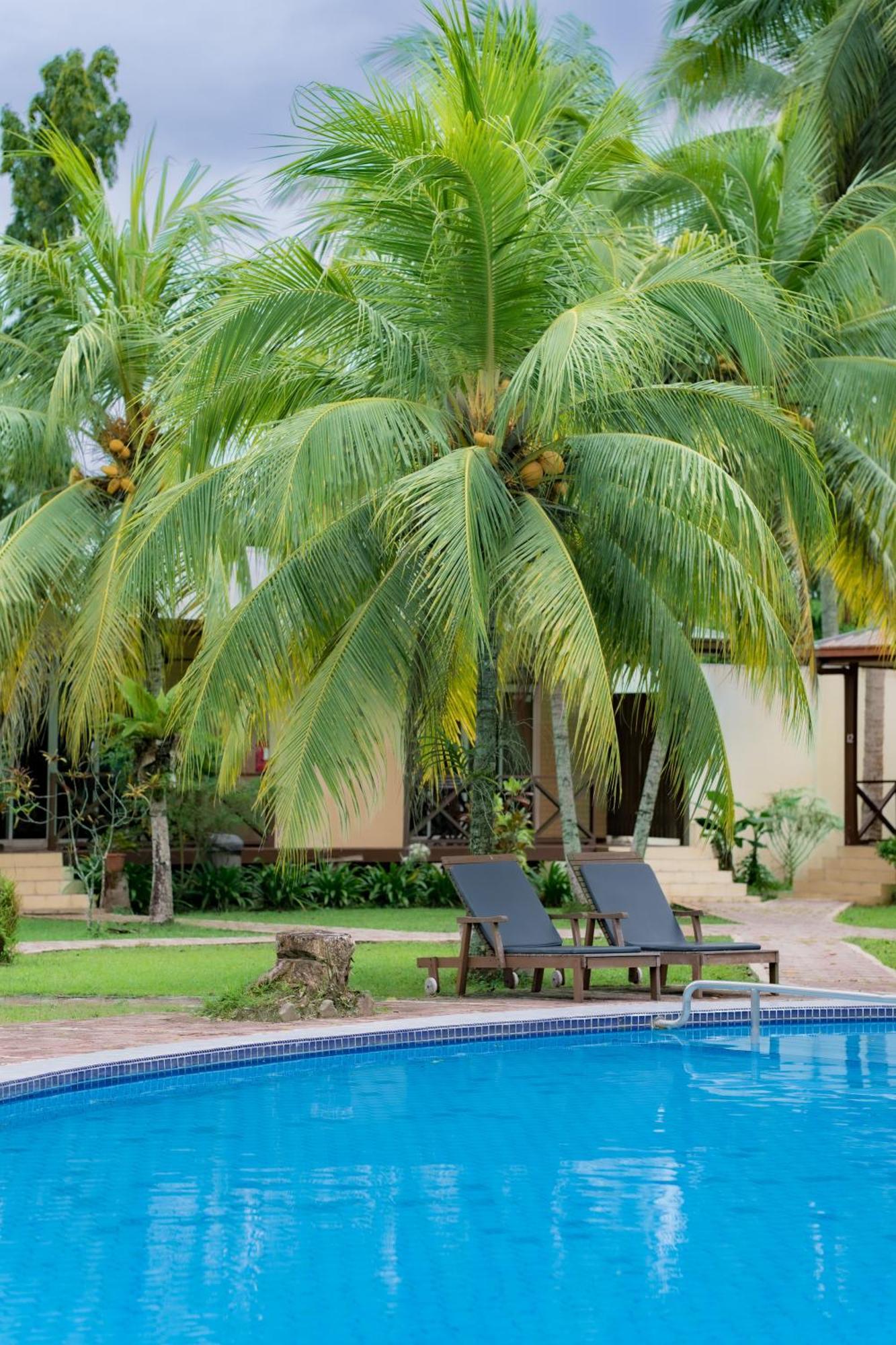 Langkah Syabas Beach Resort Kinarut Ngoại thất bức ảnh
