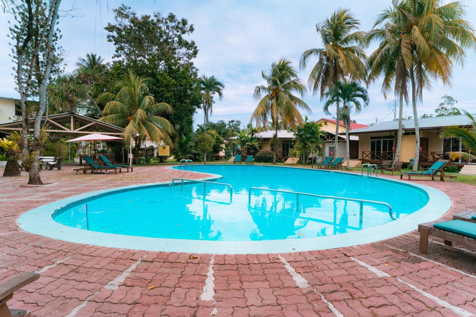 Langkah Syabas Beach Resort Kinarut Ngoại thất bức ảnh