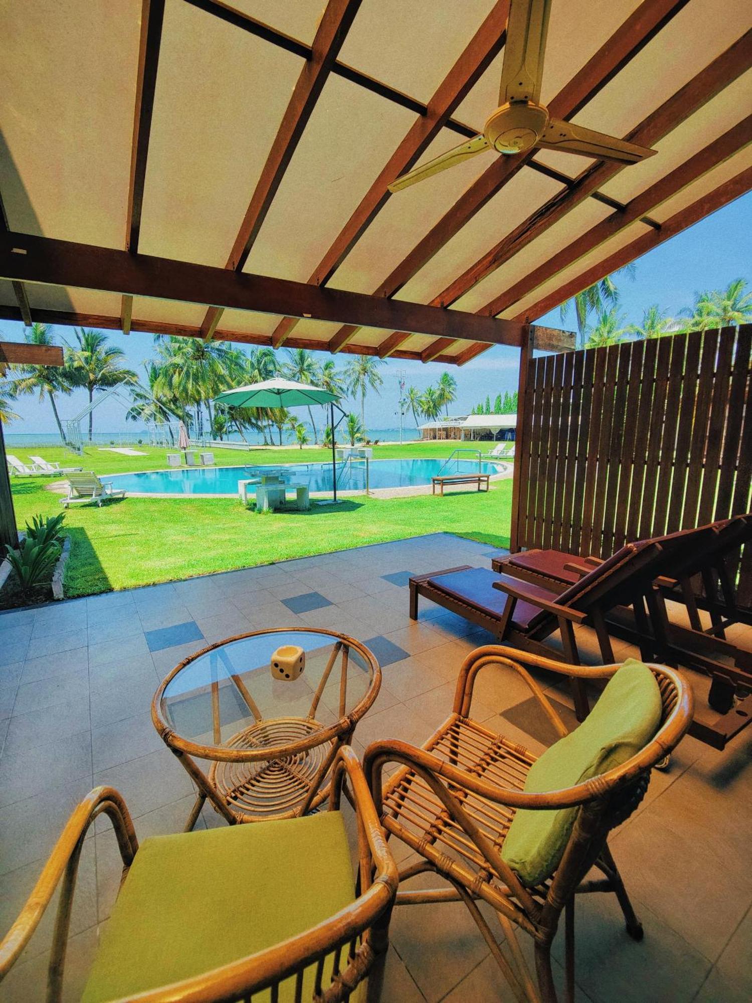 Langkah Syabas Beach Resort Kinarut Ngoại thất bức ảnh