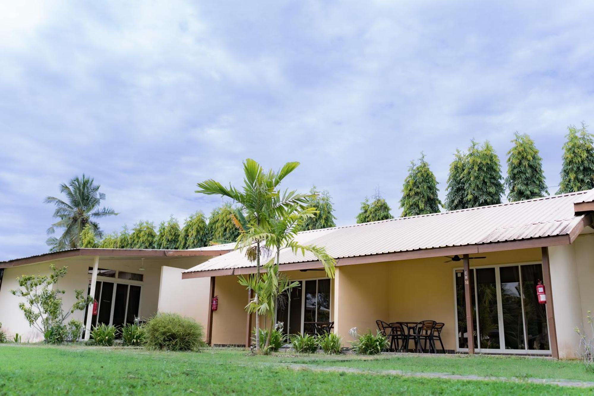 Langkah Syabas Beach Resort Kinarut Ngoại thất bức ảnh